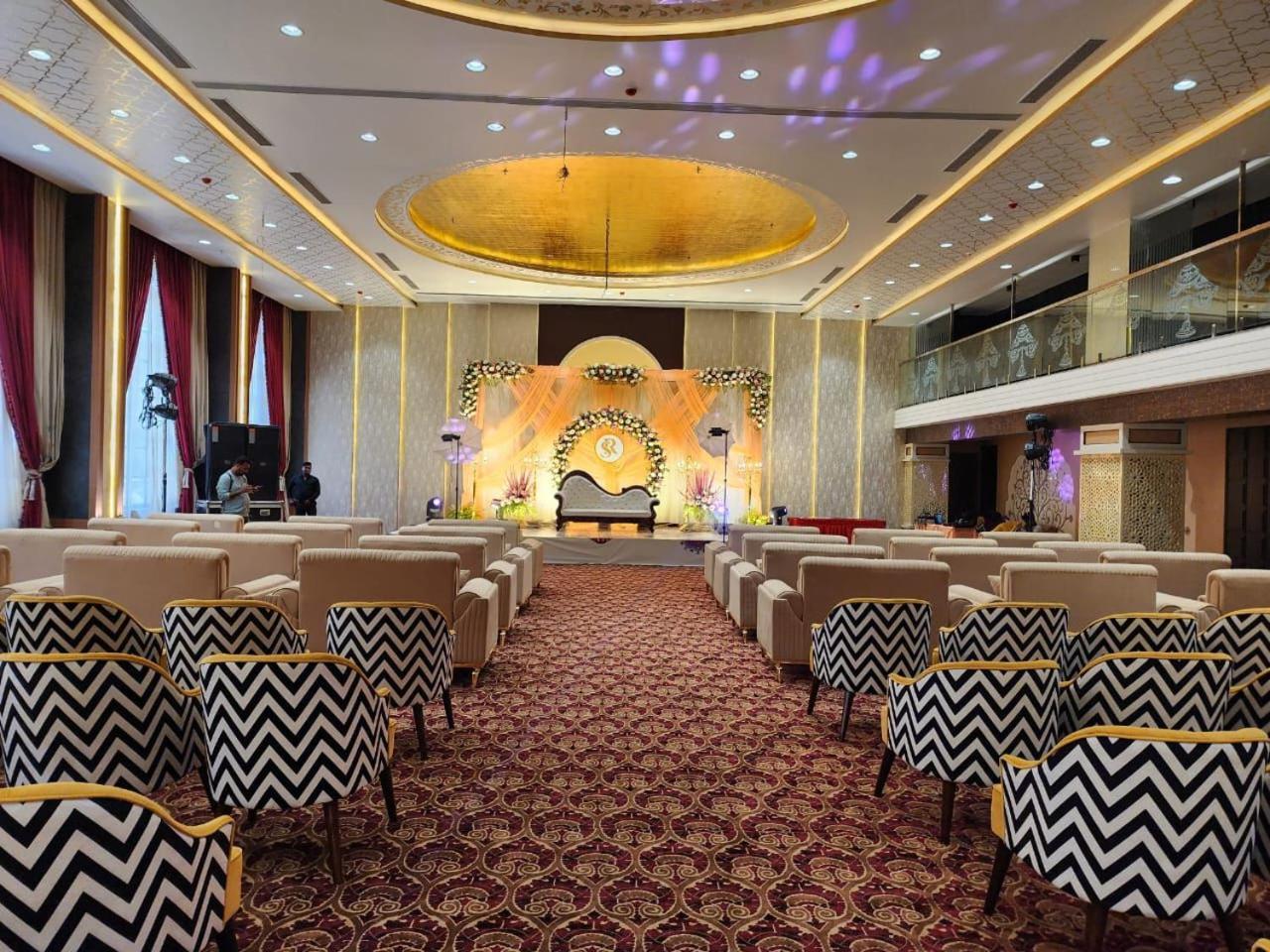 Raj Vilas Resort Dhanbād エクステリア 写真