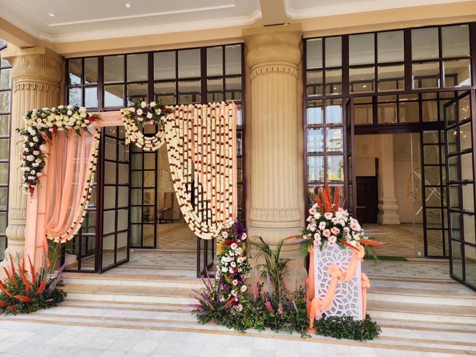 Raj Vilas Resort Dhanbād エクステリア 写真